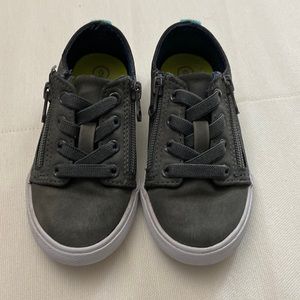 Toddler shoes